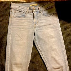 Levi’s 311 Shaping Skinny size 30
